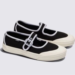 Vans Style 93 Mary Jane Sneakers, Black/Lavender, Women’s Size 10